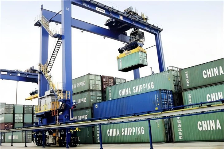 Banner Rubber Tired Gantry Crane (4)