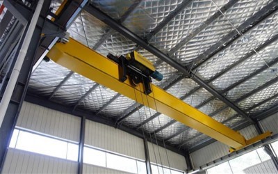 Pont roulant à poutres