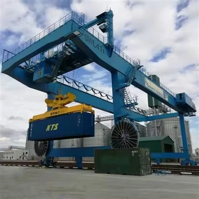 Grues à portique pour conteneurs portuaires